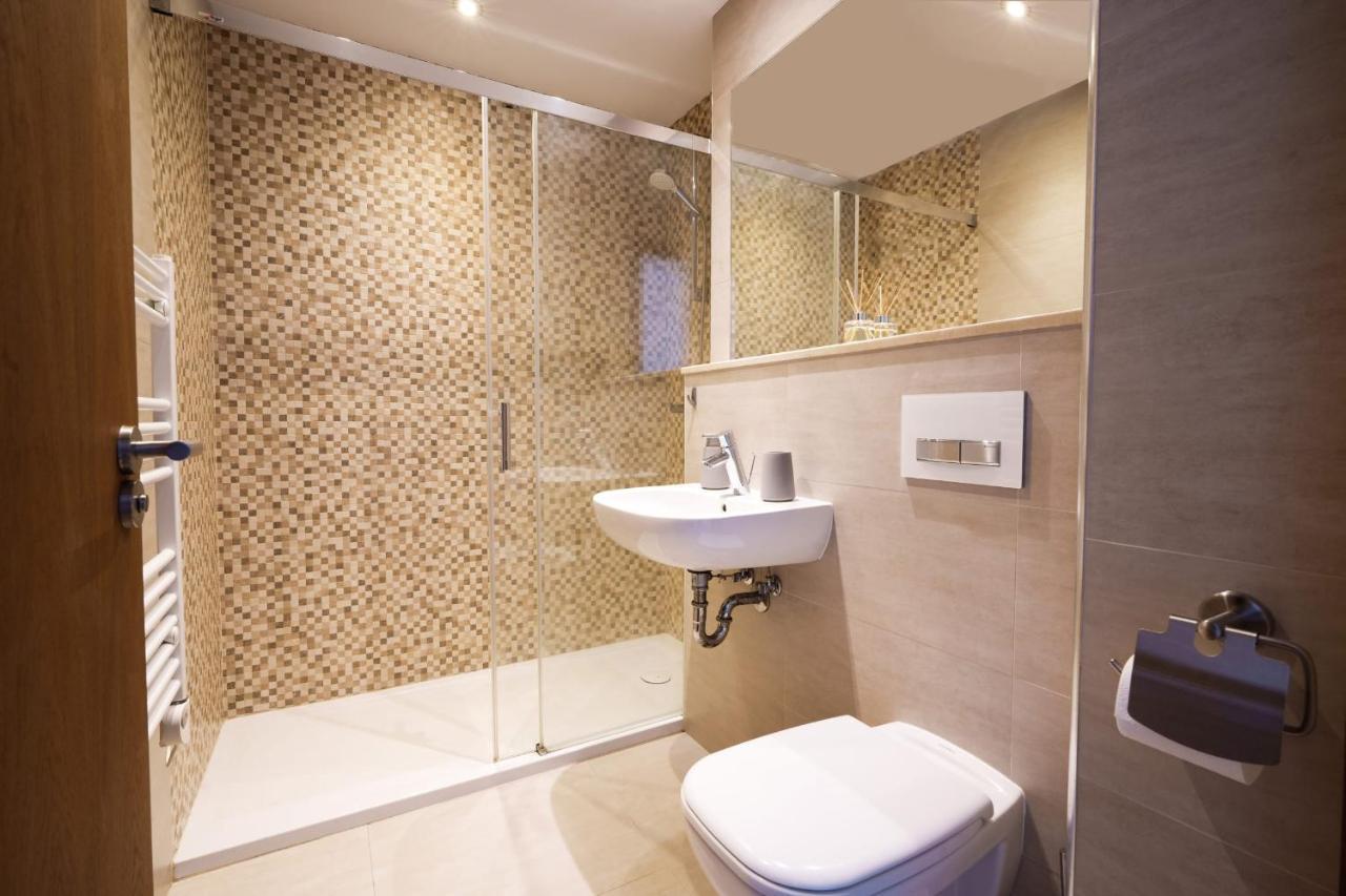 Westone Suite-Hosted By Sweetstay Gibraltar Exterior photo